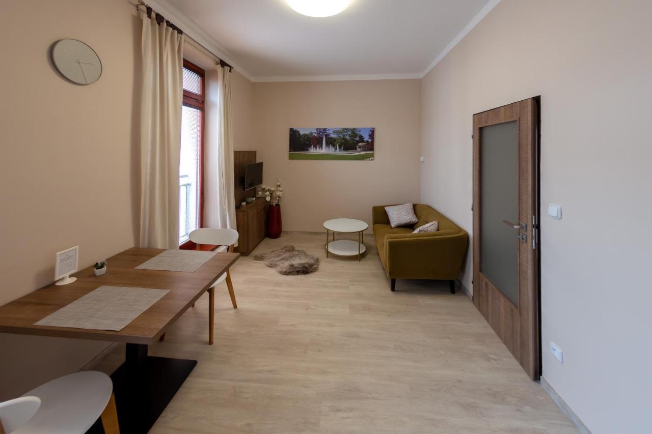 Penzion Apartmany Resident Poděbrady Exteriör bild