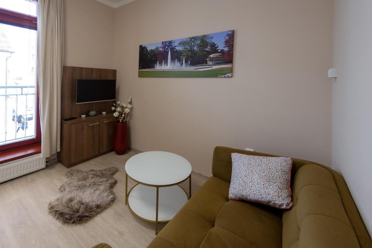 Penzion Apartmany Resident Poděbrady Exteriör bild