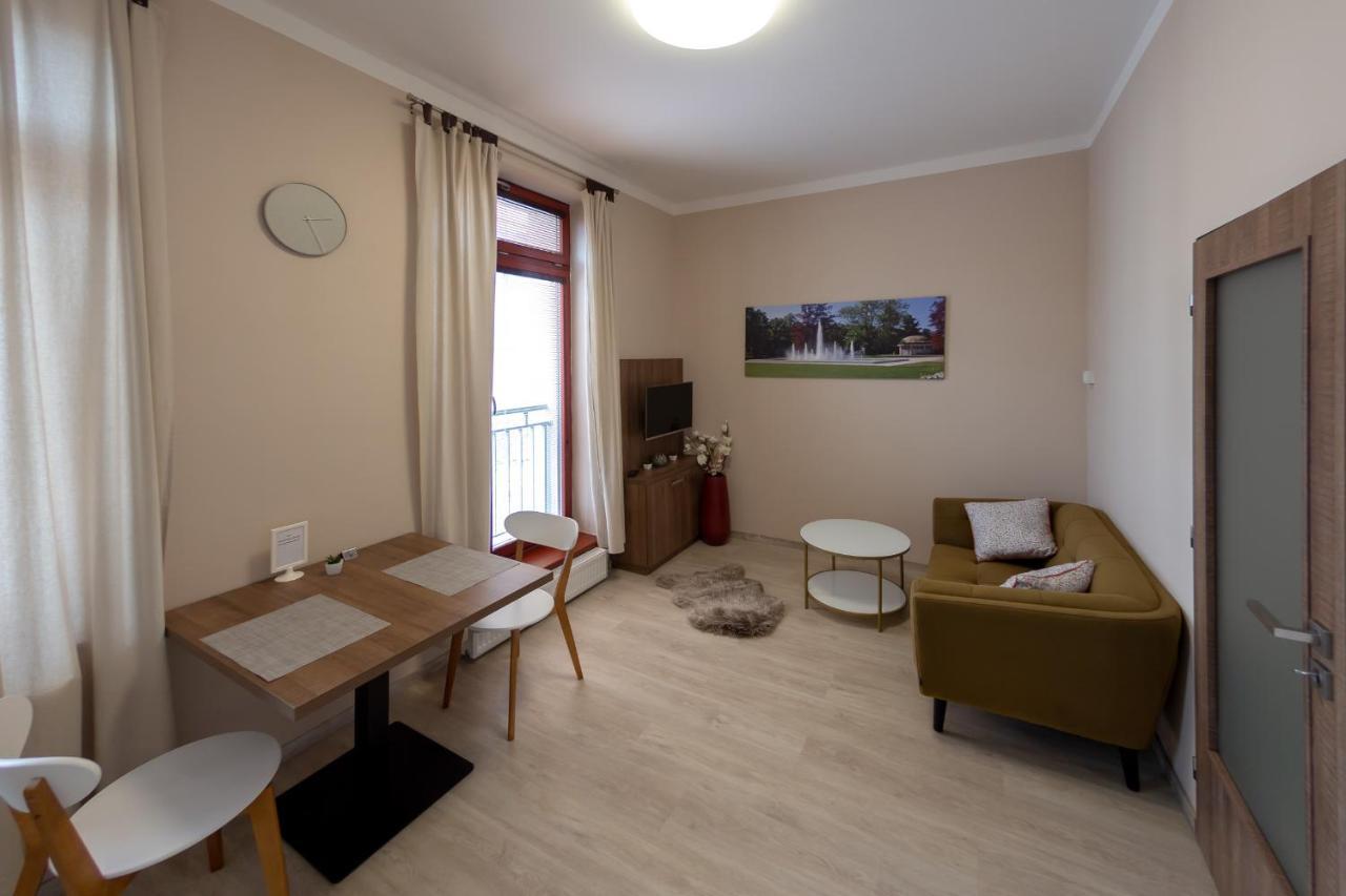 Penzion Apartmany Resident Poděbrady Exteriör bild