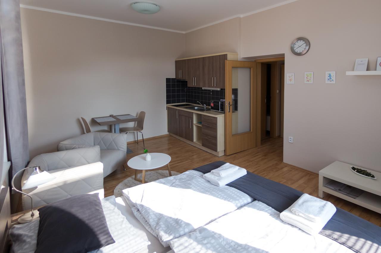 Penzion Apartmany Resident Poděbrady Exteriör bild