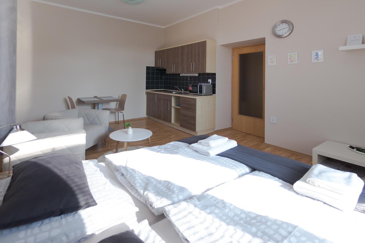 Penzion Apartmany Resident Poděbrady Exteriör bild