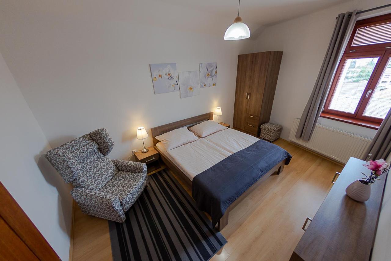 Penzion Apartmany Resident Poděbrady Exteriör bild